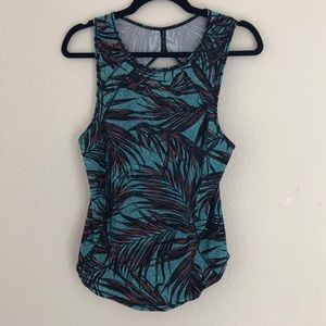 Lululemon Sculpt tank
